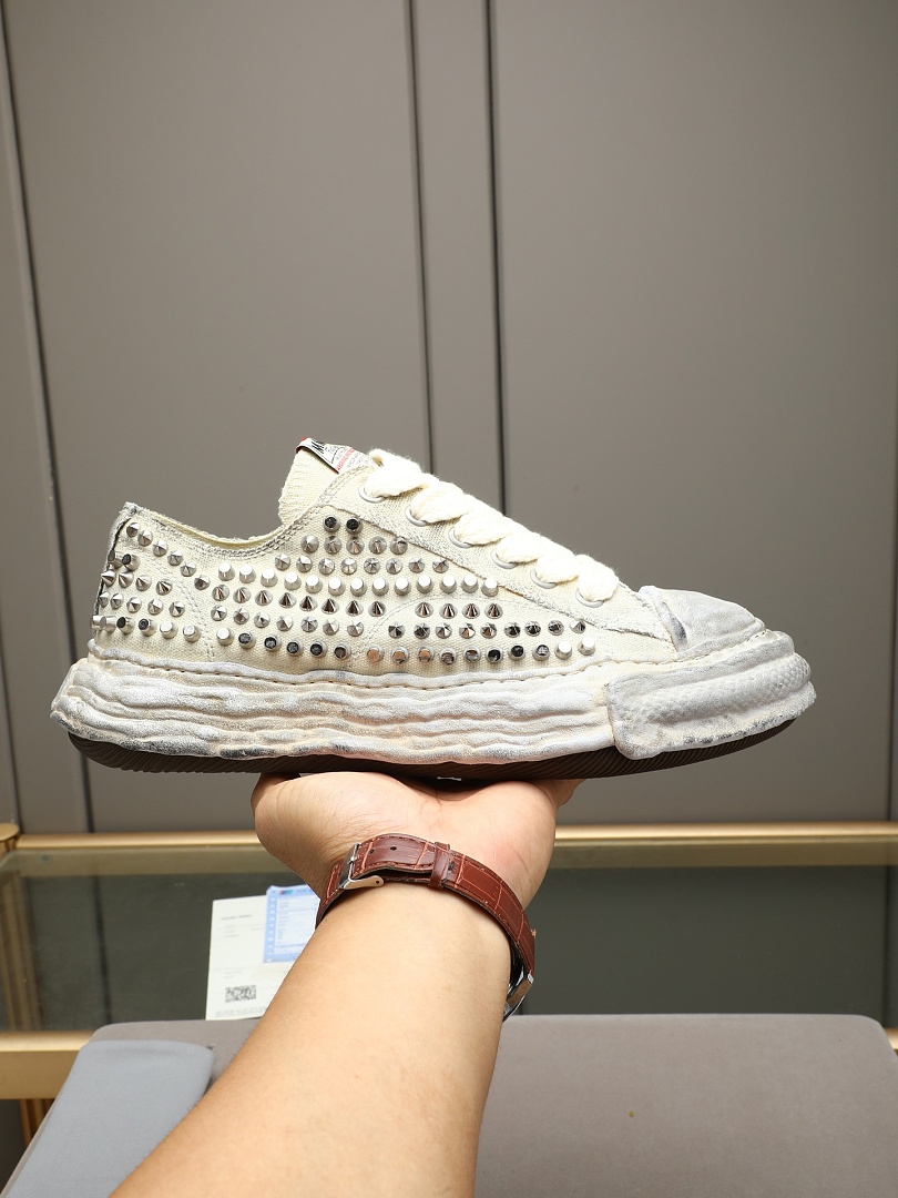 Maison Mihara Yasuhiro White Shoes