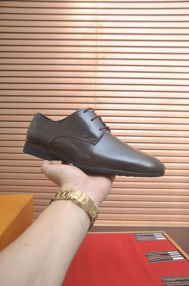 Tod's Brown Shoes
